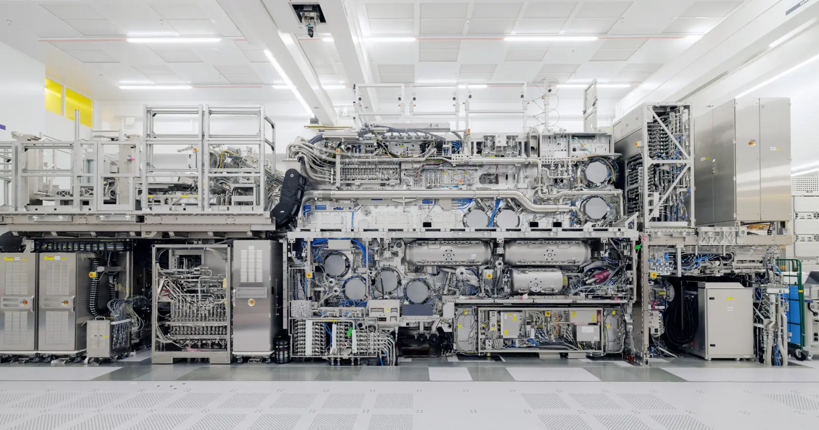 ASML EUV lithography machine